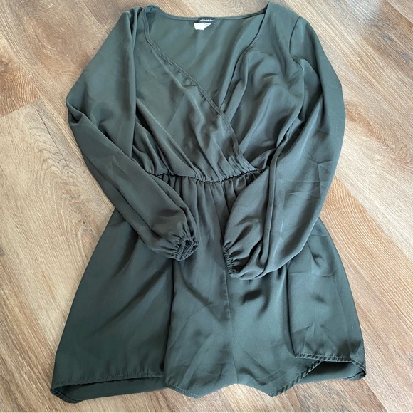 Dark Green Romper - Picture 3 of 3